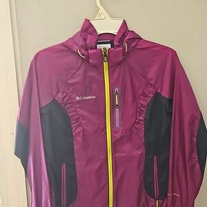 Columbia rain coat